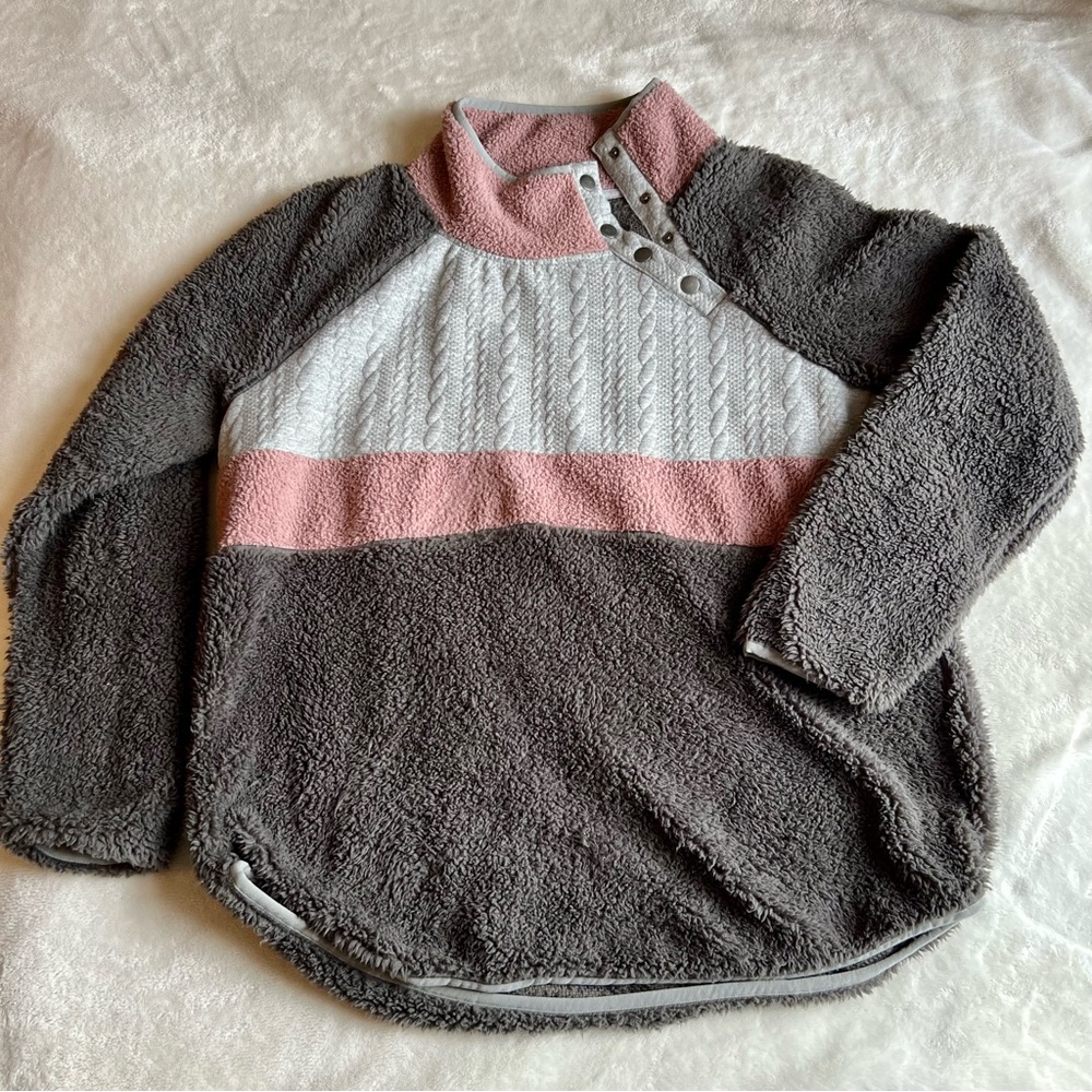 Dressy crew neck, size large, color mauve and grey